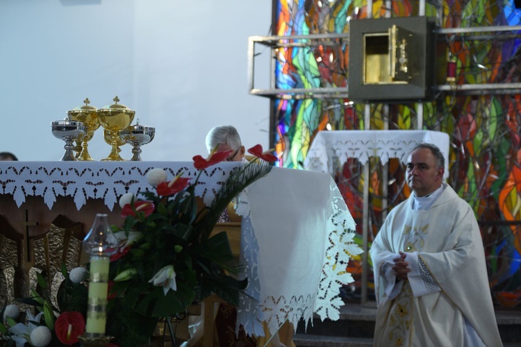 Pierwsza Msza św. w kościele pw. Miłosierdzia Bożego w Starym Sączu