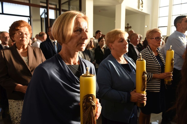 Pierwsza Msza św. w kościele pw. Miłosierdzia Bożego w Starym Sączu