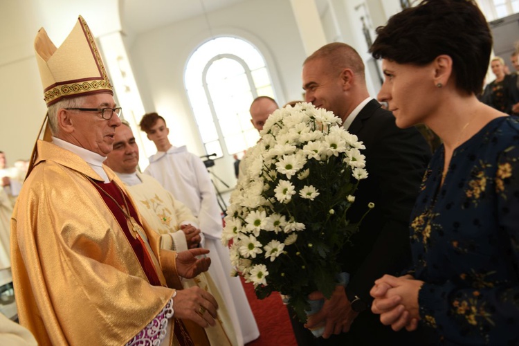 Pierwsza Msza św. w kościele pw. Miłosierdzia Bożego w Starym Sączu