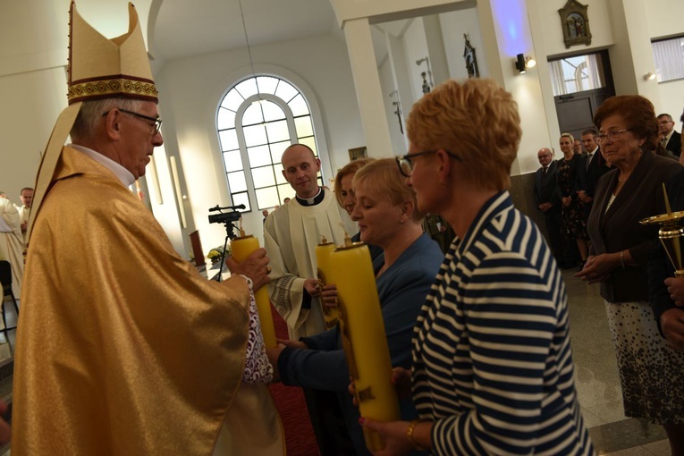 Pierwsza Msza św. w kościele pw. Miłosierdzia Bożego w Starym Sączu