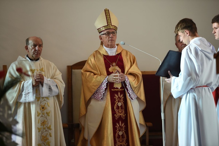 Pierwsza Msza św. w kościele pw. Miłosierdzia Bożego w Starym Sączu