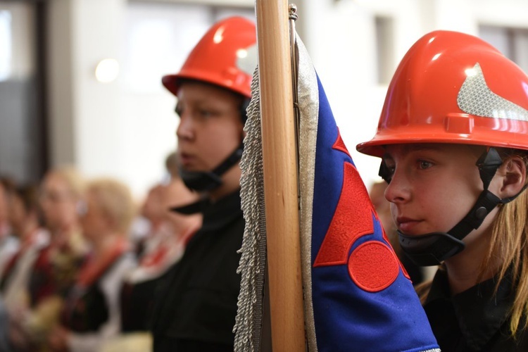 Pierwsza Msza św. w kościele pw. Miłosierdzia Bożego w Starym Sączu