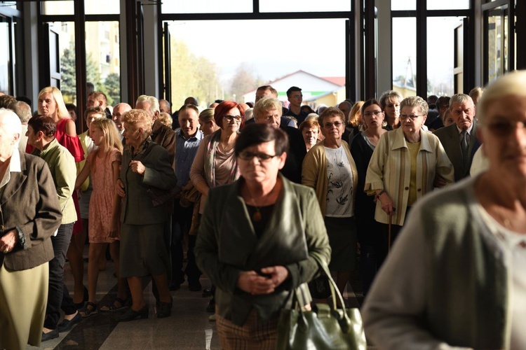 Pierwsza Msza św. w kościele pw. Miłosierdzia Bożego w Starym Sączu