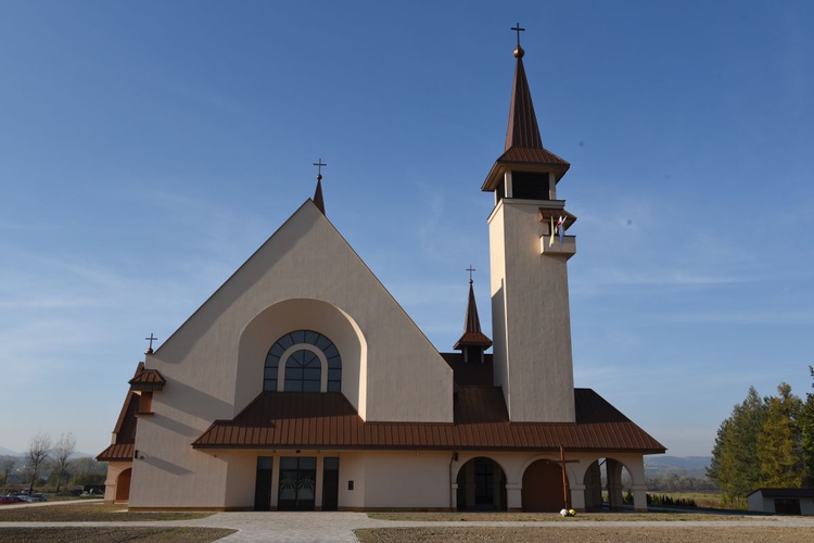 Pierwsza Msza św. w kościele pw. Miłosierdzia Bożego w Starym Sączu