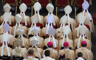 Biskupi przyjęli końcowy dokument synodalny