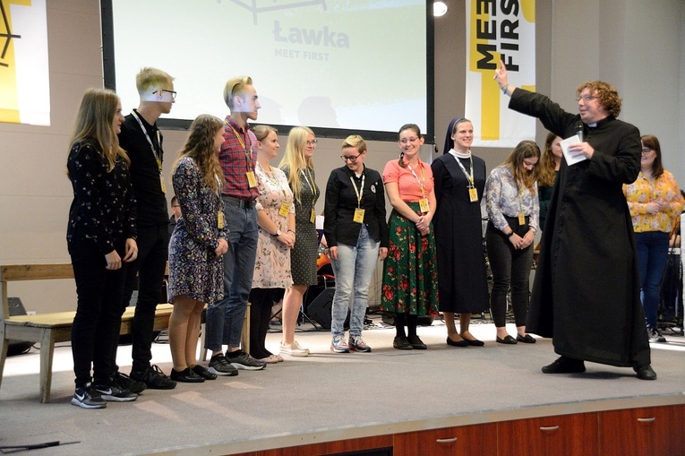 Ławka Go pod hasłem "Idzie nowe..."