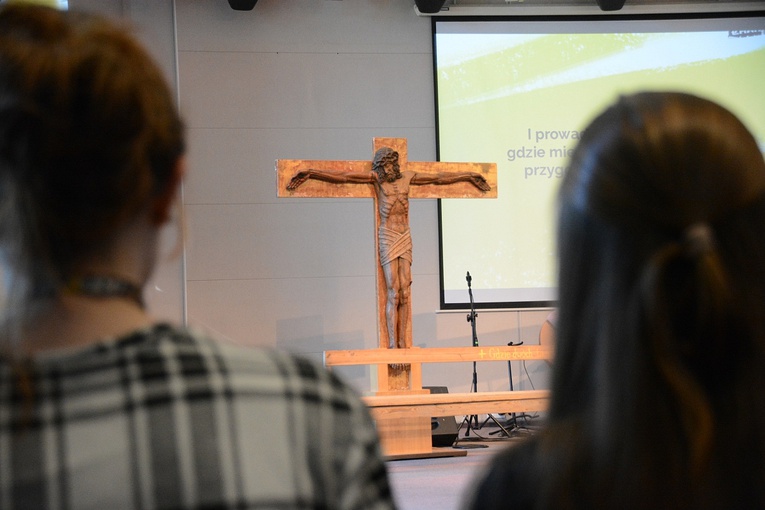 Ławka Go pod hasłem "Idzie nowe..."