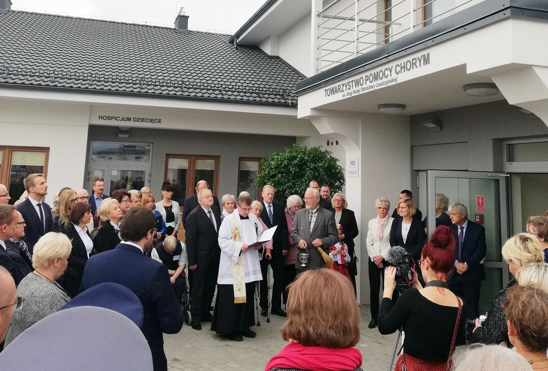 Poświęcenie hospicjum stacjonarnego w Pile - koszalin.gosc.pl