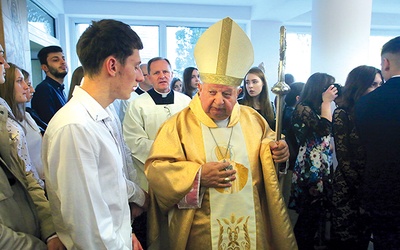 Liturgii przewodniczył emerytowany metropolita krakowski.