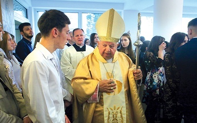 Liturgii przewodniczył emerytowany metropolita krakowski.