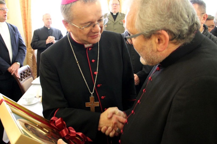 Kapłańskie życzenia w dniu imienin pasterza diecezji