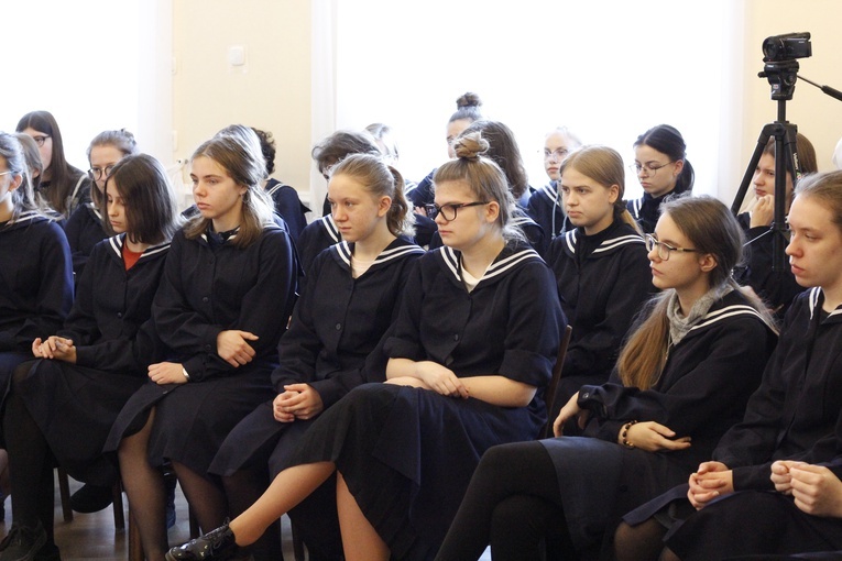 Szymanów. Spotkanie z Moniką Marin