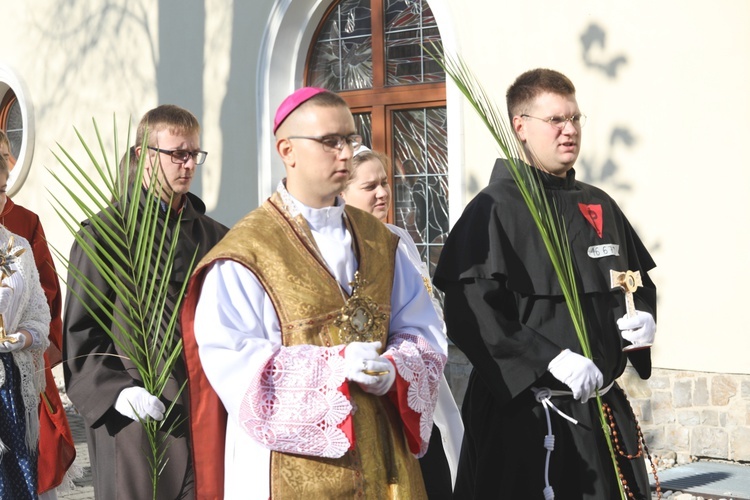 Korowod Świętych w bazylice w Hałcnowie - 2019