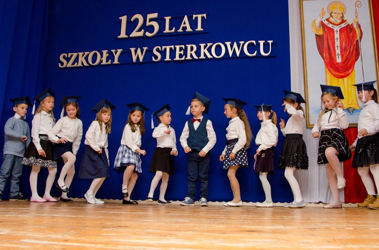 125 lat szkoły w Sterkowcu