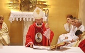 Wprowadzenie relikwii męczenników z Pariacoto do kościoła w Czernichowie