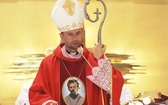 Wprowadzenie relikwii męczenników z Pariacoto do kościoła w Czernichowie