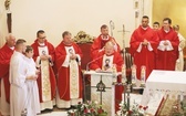 Wprowadzenie relikwii męczenników z Pariacoto do kościoła w Czernichowie