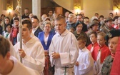 Wprowadzenie relikwii męczenników z Pariacoto do kościoła w Czernichowie