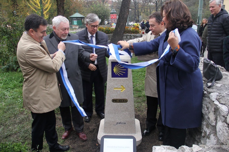 Odsłonięcie symbolu Drogi św. Jakuba w Krakowie