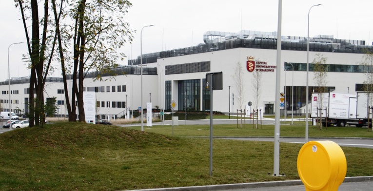 W Szpitalu Uniwersyteckim w Krakowie nie rozpoczyna się żadna ewakuacja pacjentów