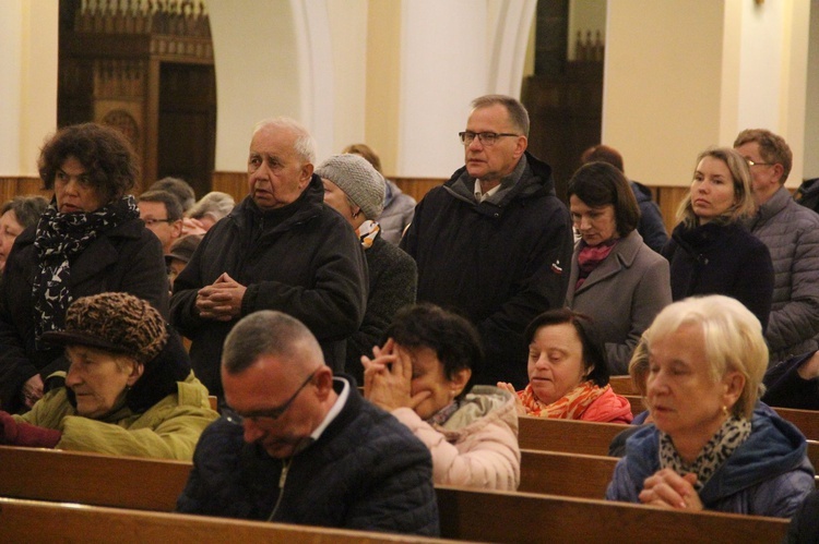 Poświęcenie witraży i kaplicy wieczystej adoracji w Tarnowie-Mościcach