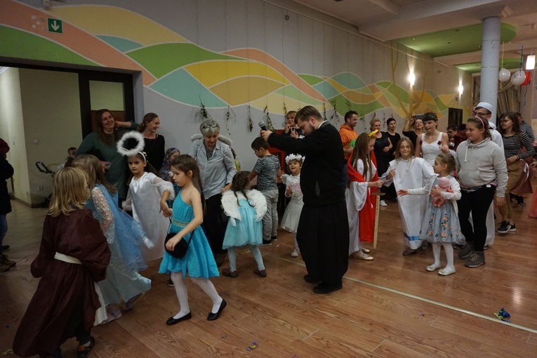 Bal Wszystkich Świętych w Bardzie