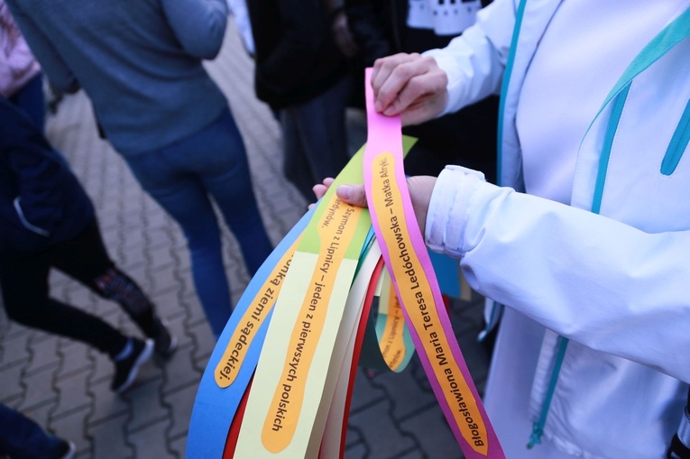 Bal świętych i aniołów w Białej Niżnej