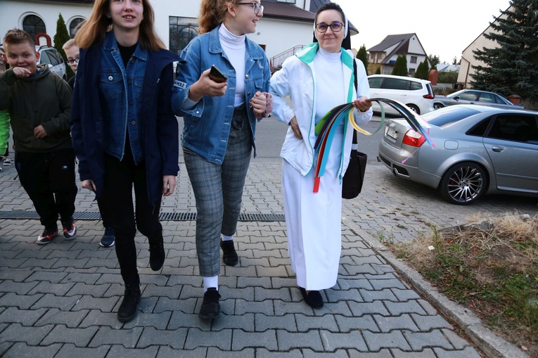Bal świętych i aniołów w Białej Niżnej