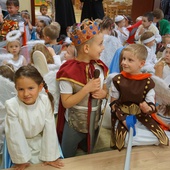 Bal świętych w przedszkolu sióstr prezentek