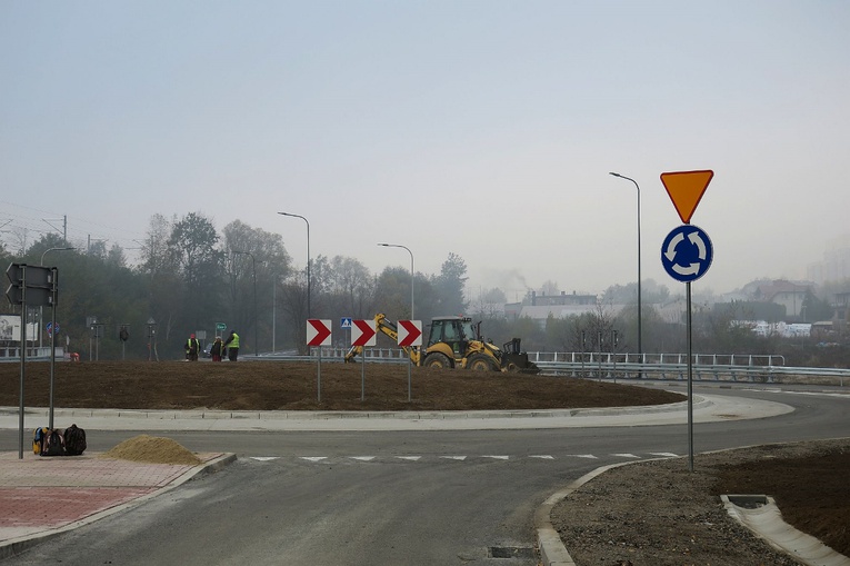 Rybnik. Nowe rondo na Obwiedni Południowej
