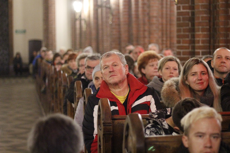 Żyrardów. Noc Świętych