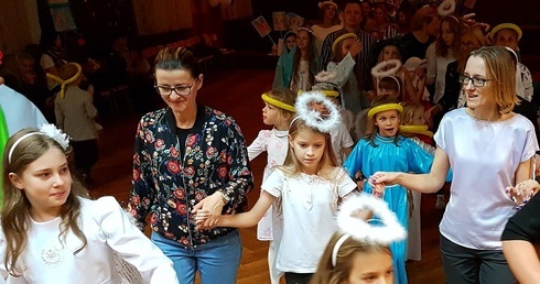 "Cynk" z nieba na balu w Kołobrzegu