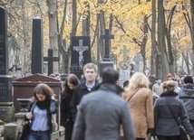 Warszawa Wojtyły. Nawiedź grób pradziadka Jana Pawła II na Powązkach