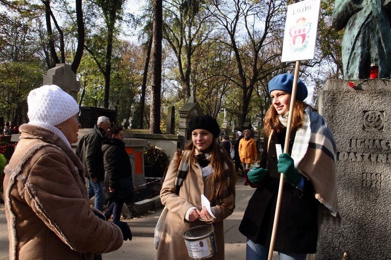 Uroczystość Wszystkich Świętych na Cmenatrzu Rakowickim 2019