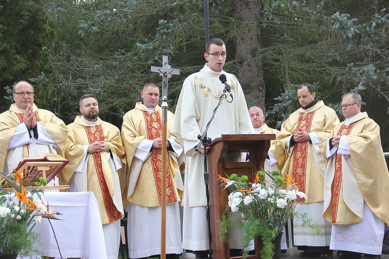 Msza św. w uroczystość Wszystkich Świętych w Koszalinie
