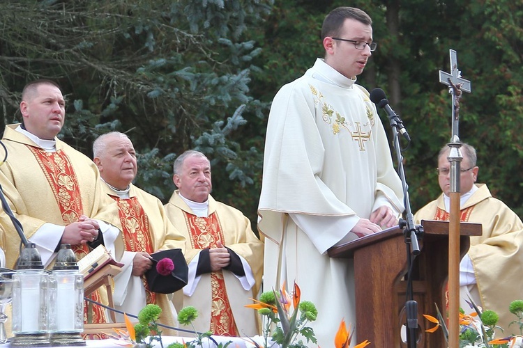 Msza św. w uroczystość Wszystkich Świętych w Koszalinie