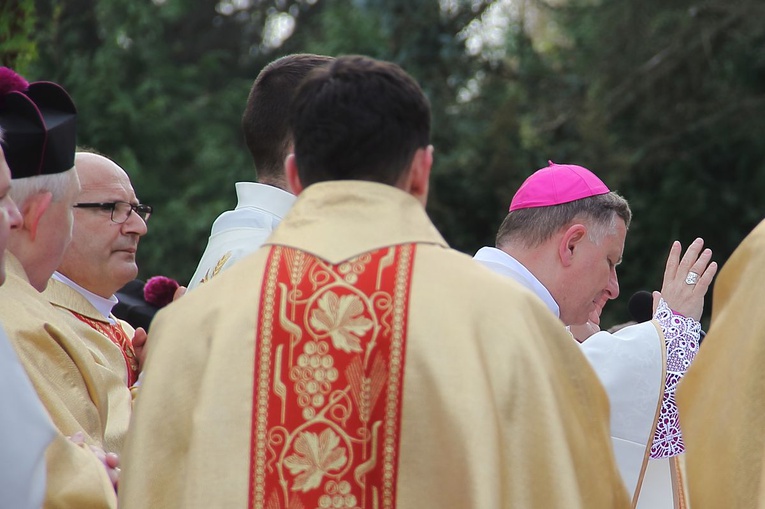 Msza św. w uroczystość Wszystkich Świętych w Koszalinie