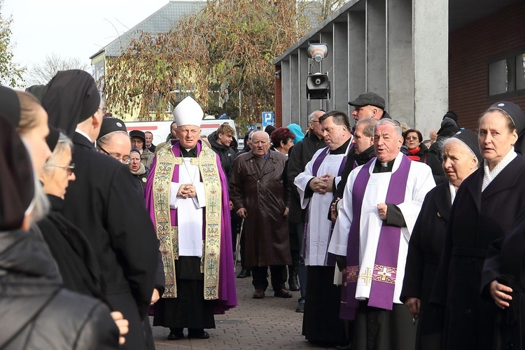 Msza św. w uroczystość Wszystkich Świętych w Koszalinie