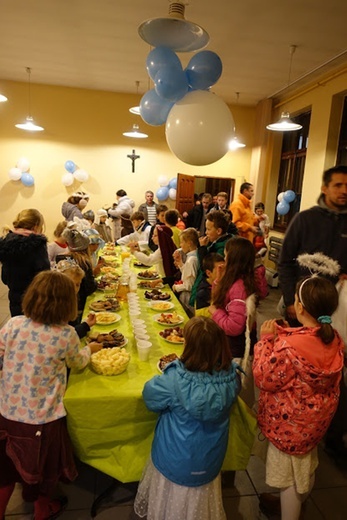 Parada i Bal Wszystkich Świętych we Wrocławiu-Strachocinie