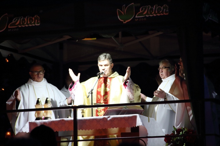 Dzień Wszystkich Świętych na gdańskim cmentarzu Srebrzysko