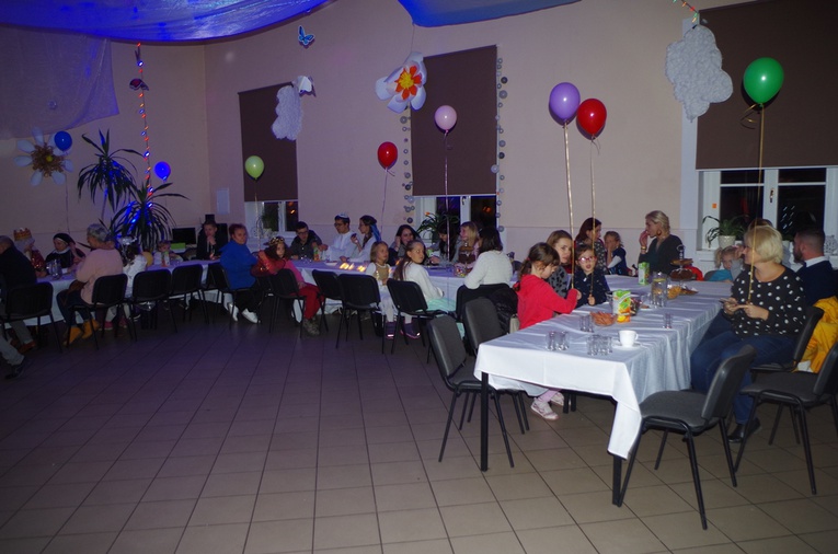 Pochód i Bal Wszystkich Świętych w Mrozowie
