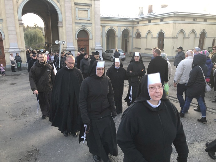 Bp Pindel we Wszystkich Świętych na cieszyńskim cmentarzu - 2019