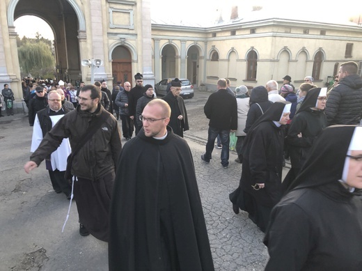 Bp Pindel we Wszystkich Świętych na cieszyńskim cmentarzu - 2019