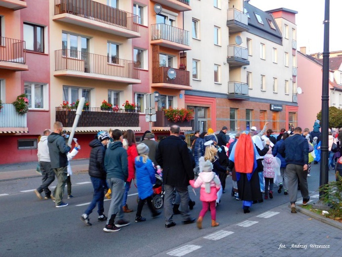 Korowód Wszystkich Świętych w Nowej Soli