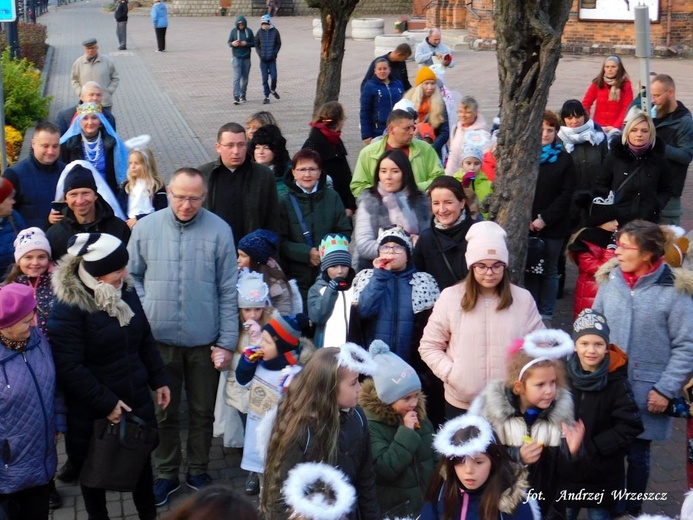 Korowód Wszystkich Świętych w Nowej Soli