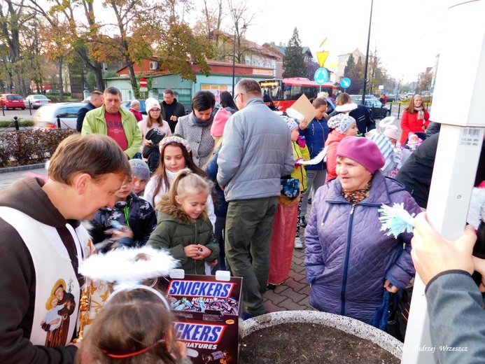 Korowód Wszystkich Świętych w Nowej Soli