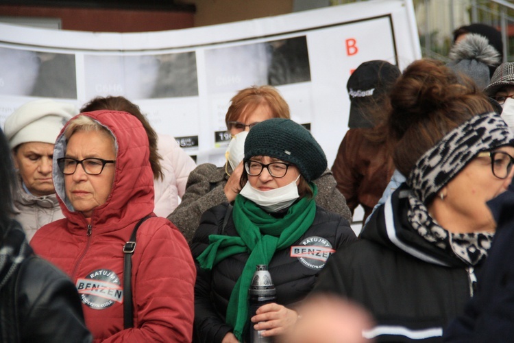 Protest ekologiczny "Benzen nas zabija"