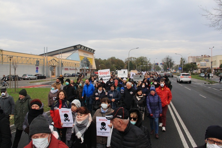 Protest ekologiczny "Benzen nas zabija"