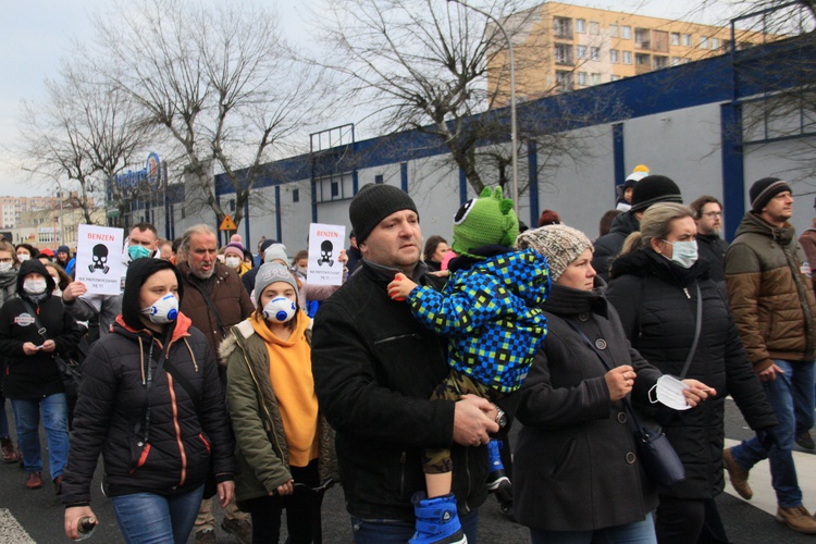 Protest ekologiczny "Benzen nas zabija"