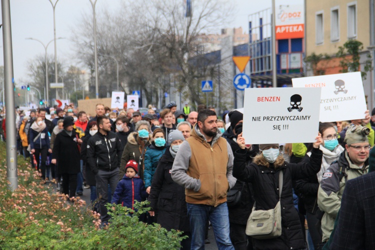 Protest ekologiczny "Benzen nas zabija"